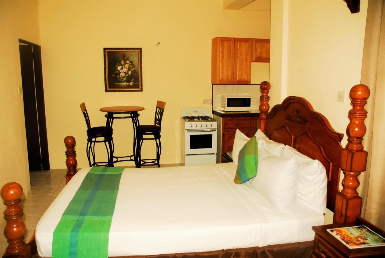 Rich View Hotel Kingstown Bagian luar foto