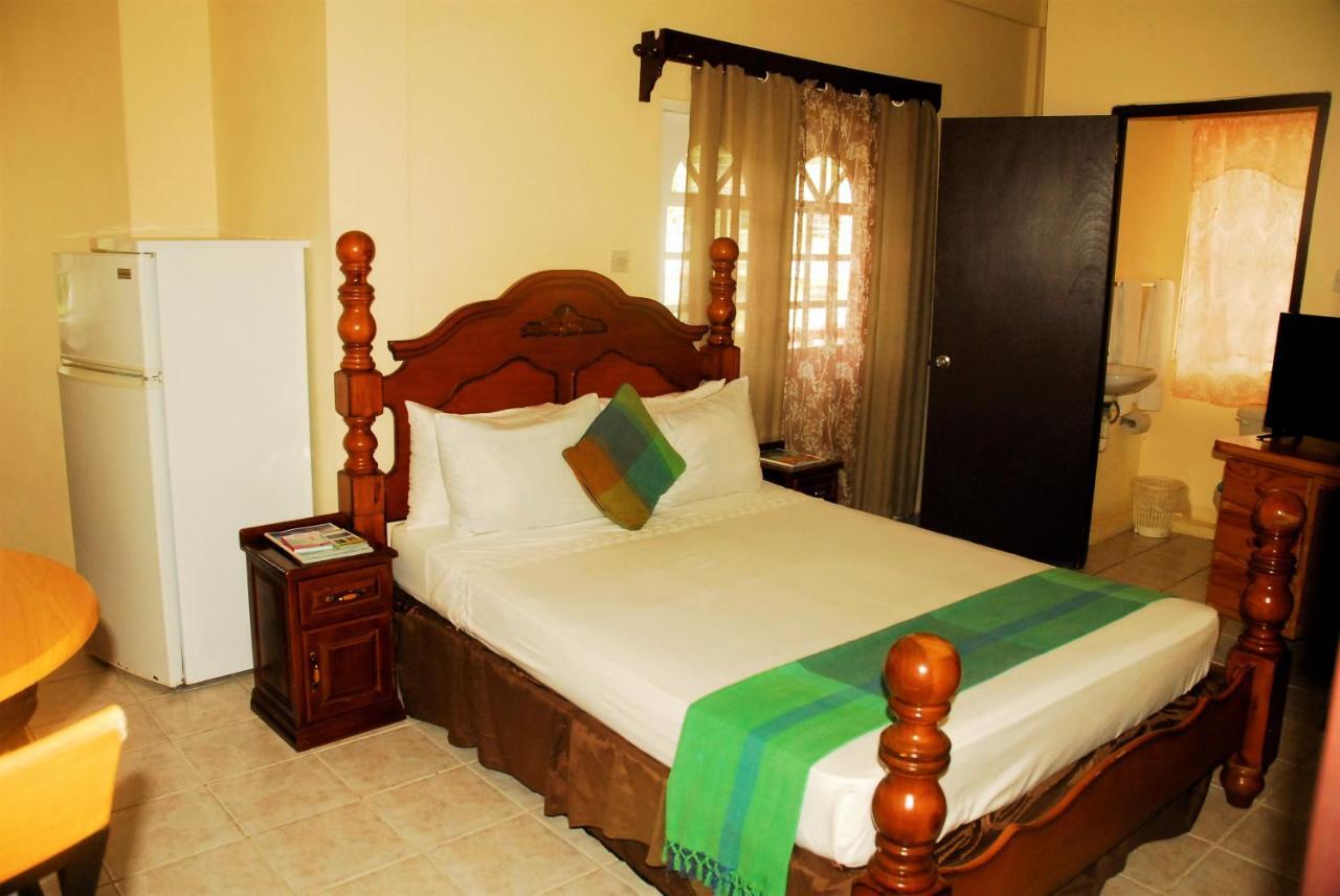 Rich View Hotel Kingstown Bagian luar foto
