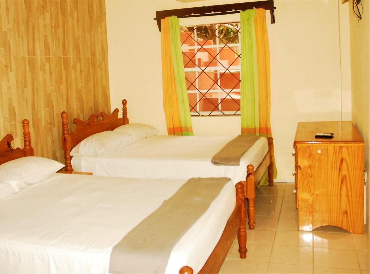 Rich View Hotel Kingstown Bagian luar foto